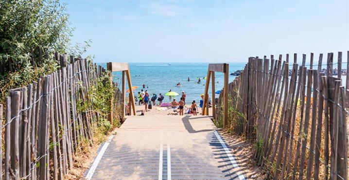 Camping Carabasse Vias Plage. エクステリア 写真