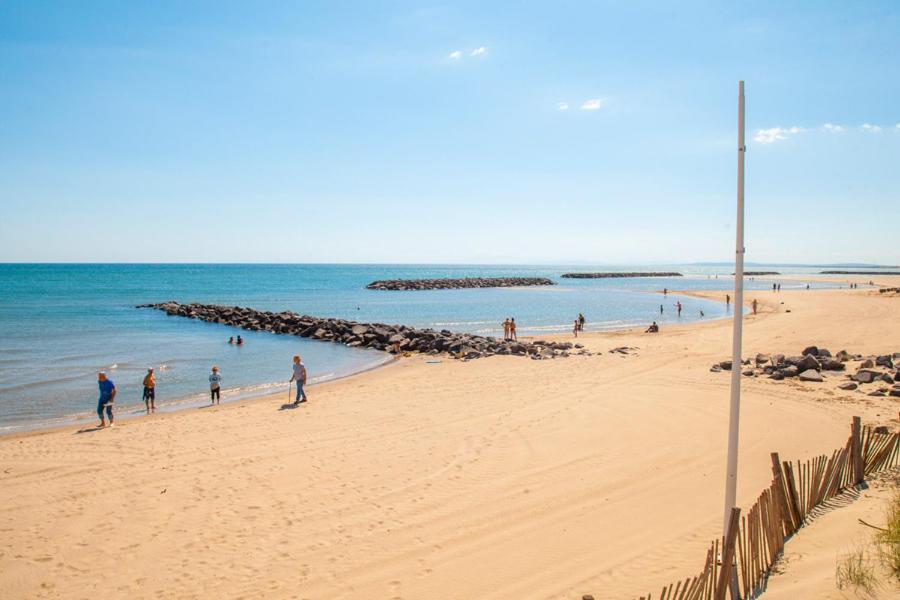 Camping Carabasse Vias Plage. エクステリア 写真